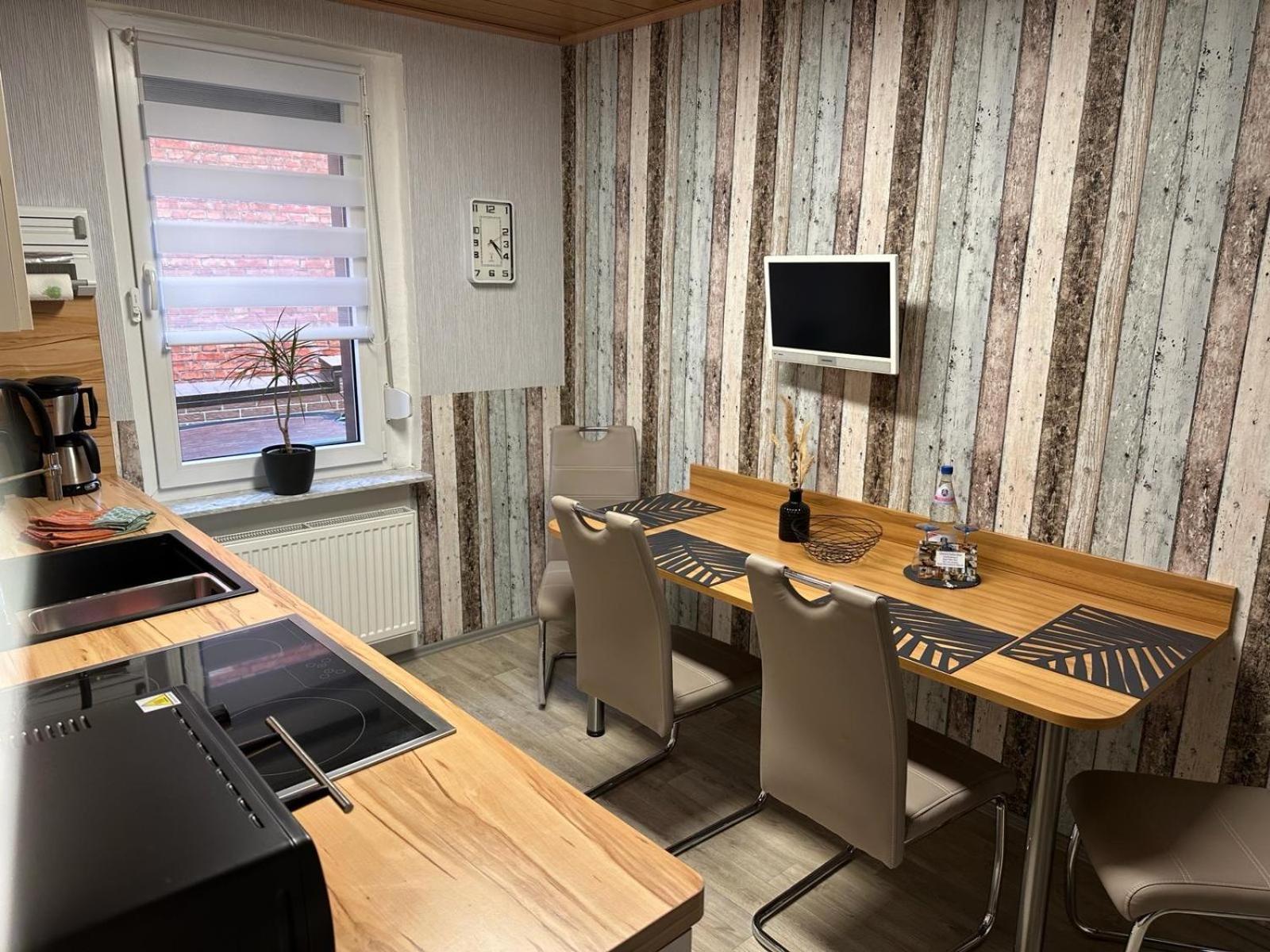 Christels Ferienwohnung 2 In Thale Mit Ueberdachter Terrasse, Kueche Mit Tv & Geschirrspueler Exteriér fotografie